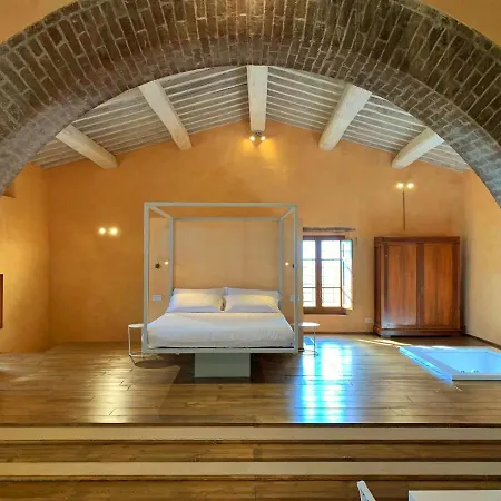 Monastero Sant'anna In Camprena Lantgård