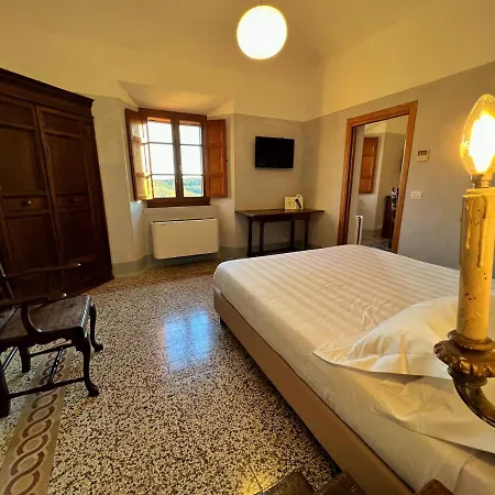 Monastero Sant'anna In Camprena Lantgård