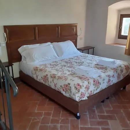 Monastero Sant'anna In Camprena Farma *