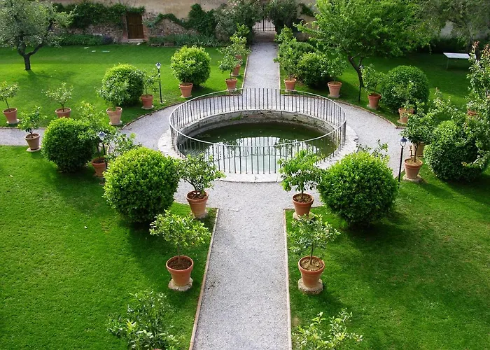 בית חווה Monastero Sant'anna In Camprena *