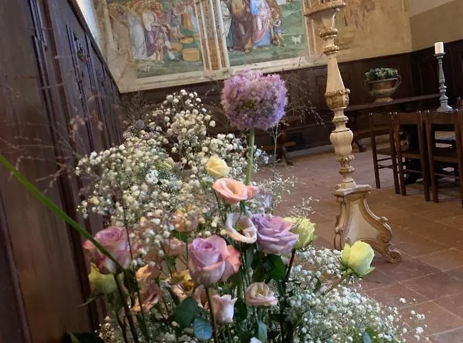 Monastero Sant'anna In Camprena * פיינצה