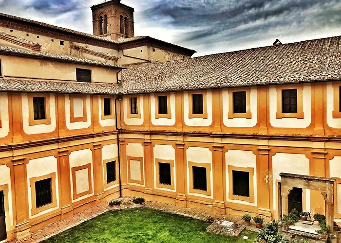 Monastero Sant'anna In Camprena בית חווה *