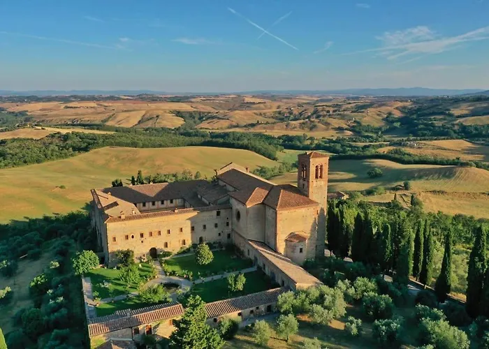 Monastero Sant'anna In Camprena