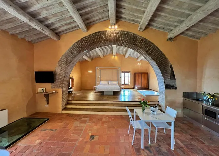 Monastero Sant'anna In Camprena *