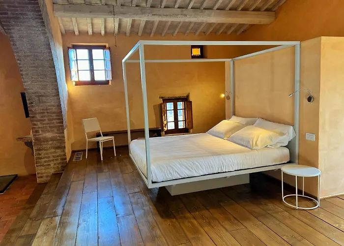 Monastero Sant'anna In Camprena