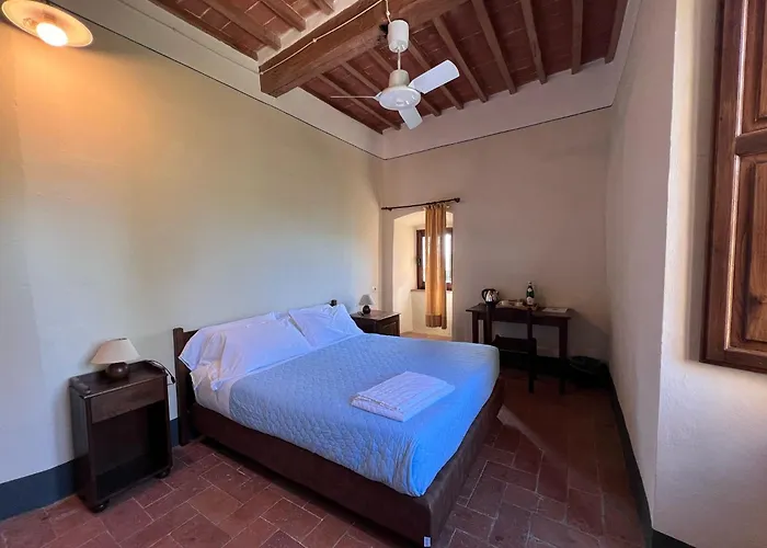 Monastero Sant'anna In Camprena * פיינצה